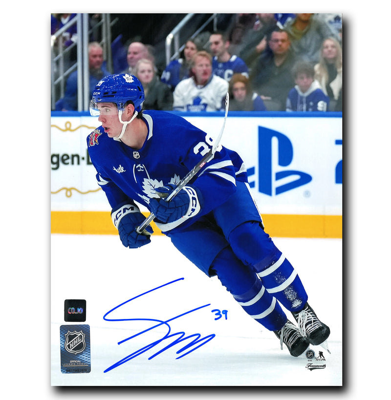 Fraser Minten Toronto Maple Leafs Autographed Skating 8x10 Photo