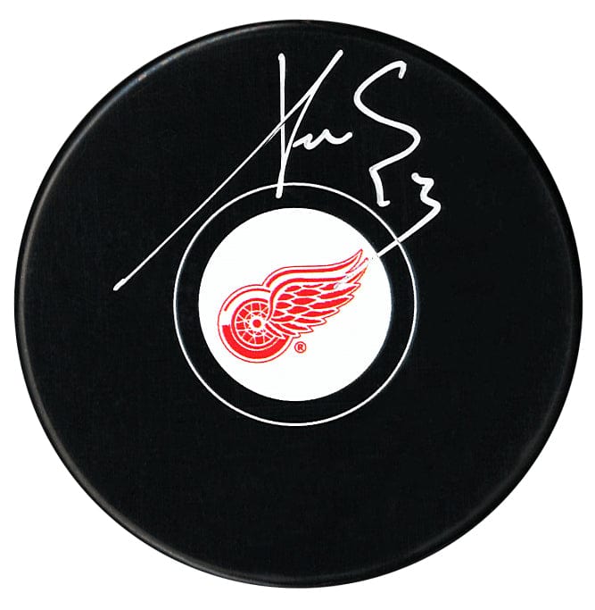 Pavel Datsyuk Autographed Detroit Red Wings Puck CoJo Sport Collectables Inc.