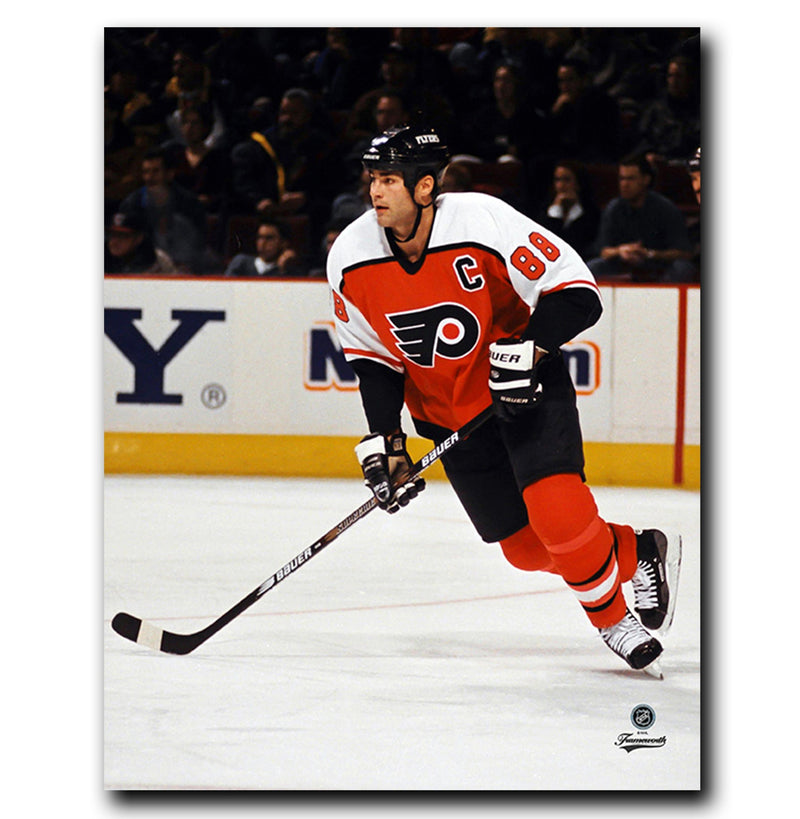 (Pre-Order) Eric Lindros Philadelphia Flyers Autographed 8x10 Photo (Orange)