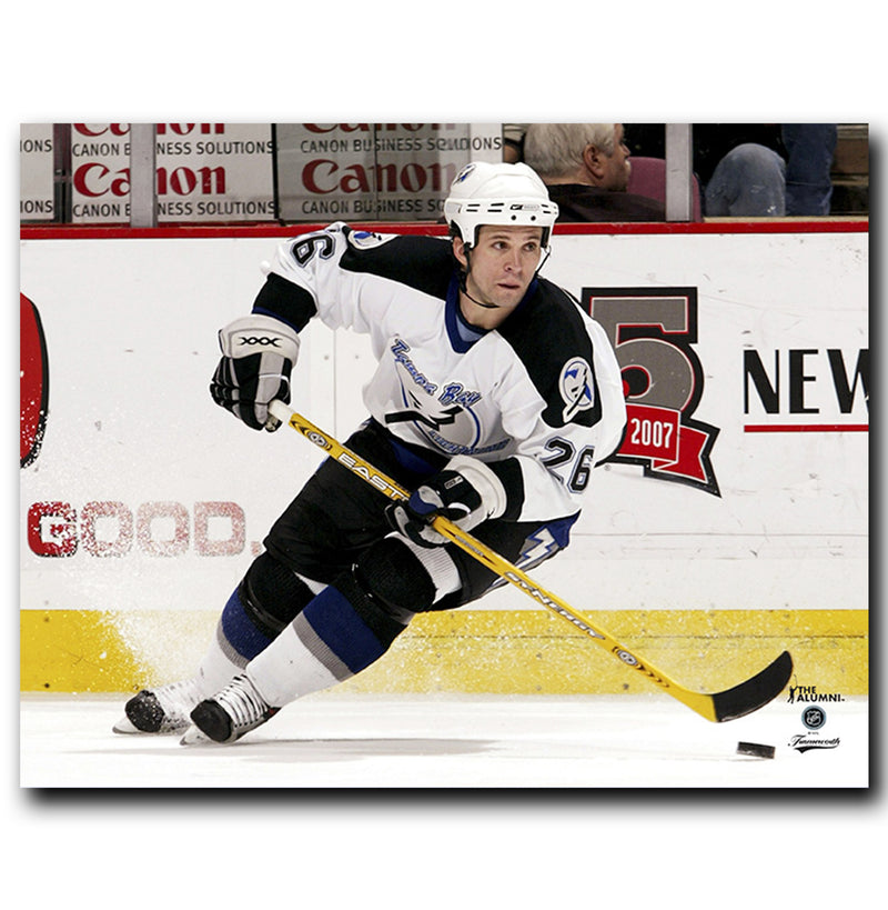 (Pre-Order) Martin St. Louis Tampa Bay Lightning Autographed Action 8x10 Photo