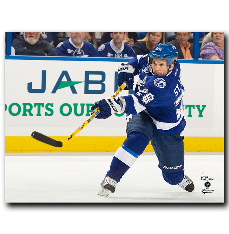 (Pre-Order) Martin St. Louis Tampa Bay Lightning Autographed Shooting 8x10 Photo