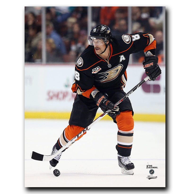 (Pre-Order) Teemu Selanne Anaheim Ducks Autographed Action 8x10 Photo CoJo Sport Collectables Inc.