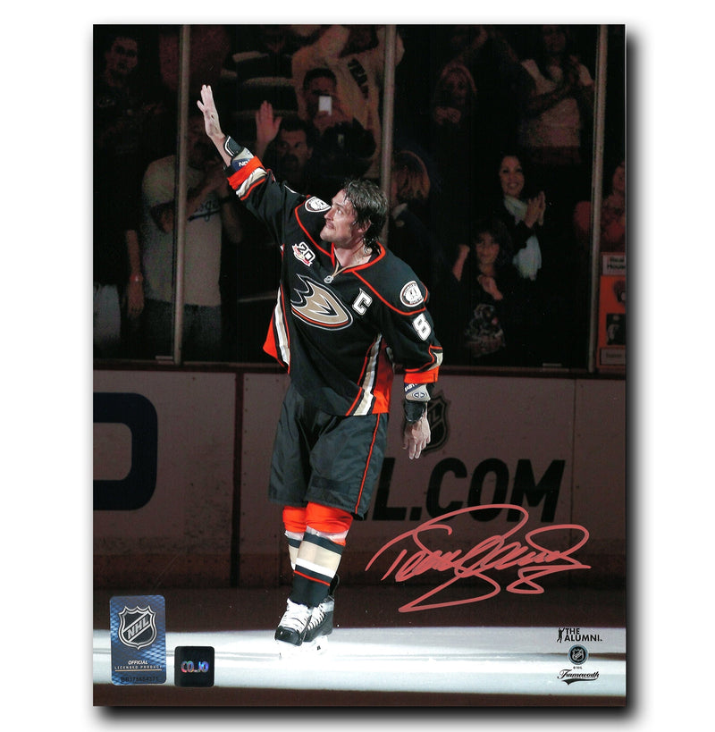 Teemu Selanne Anaheim Ducks Autographed Salute 8x10 Photo CoJo Sport Collectables Inc.