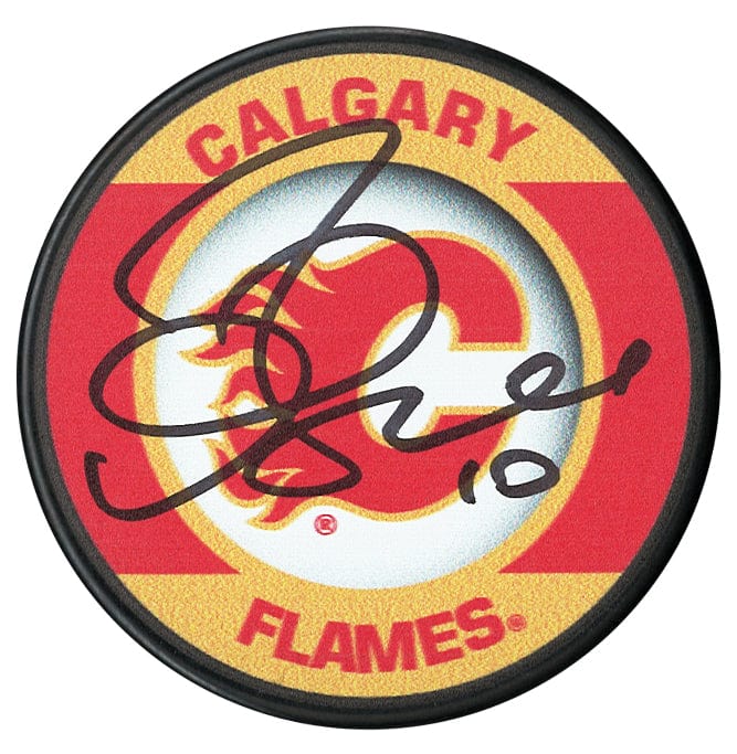 Gary Roberts Autographed Calgary Flames Souvenir Puck CoJo Sport Collectables Inc.