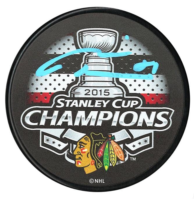 Marian Hossa Autographed Chicago Blackhawks 2015 Stanley Cup Champions Puck CoJo Sport Collectables Inc.