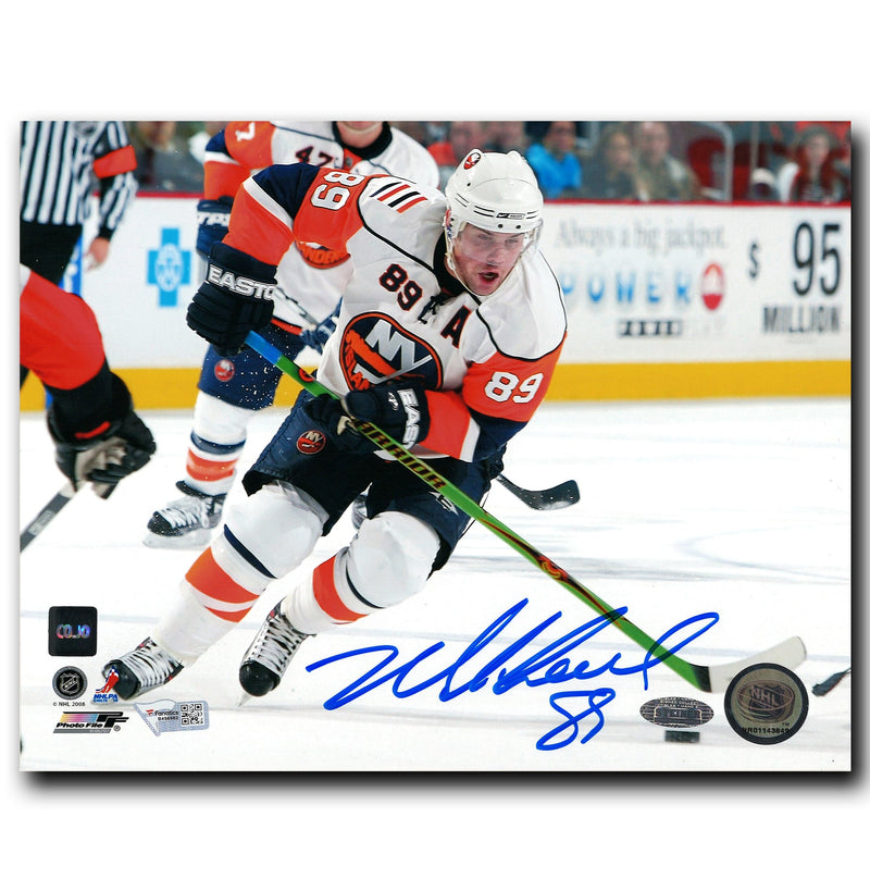 Mike Comrie New York Islanders Autographed Action 8x10 Photo CoJo Sport Collectables Inc.