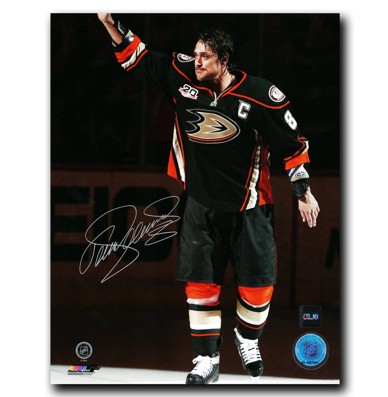 Teemu Selanne Anaheim Ducks Autographed Salute 8x10 Photo CoJo Sport Collectables Inc.